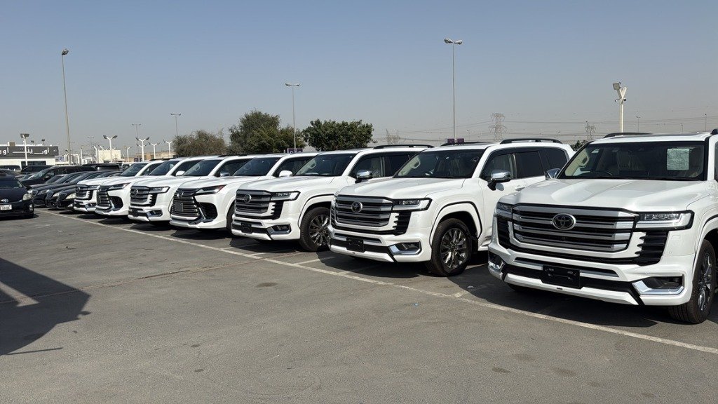 CarWikiz Dubai Showroom Fleet