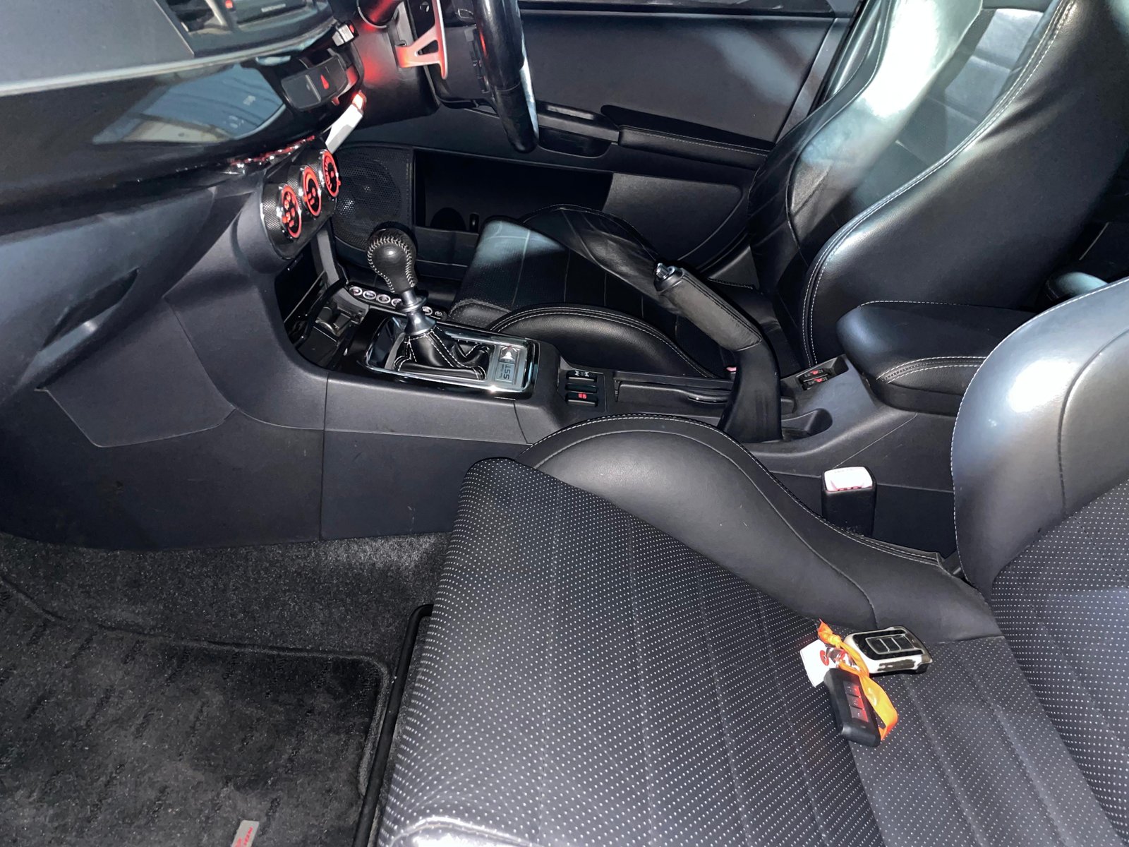 Mitsubishi Lancer Evolution X - Photo 8