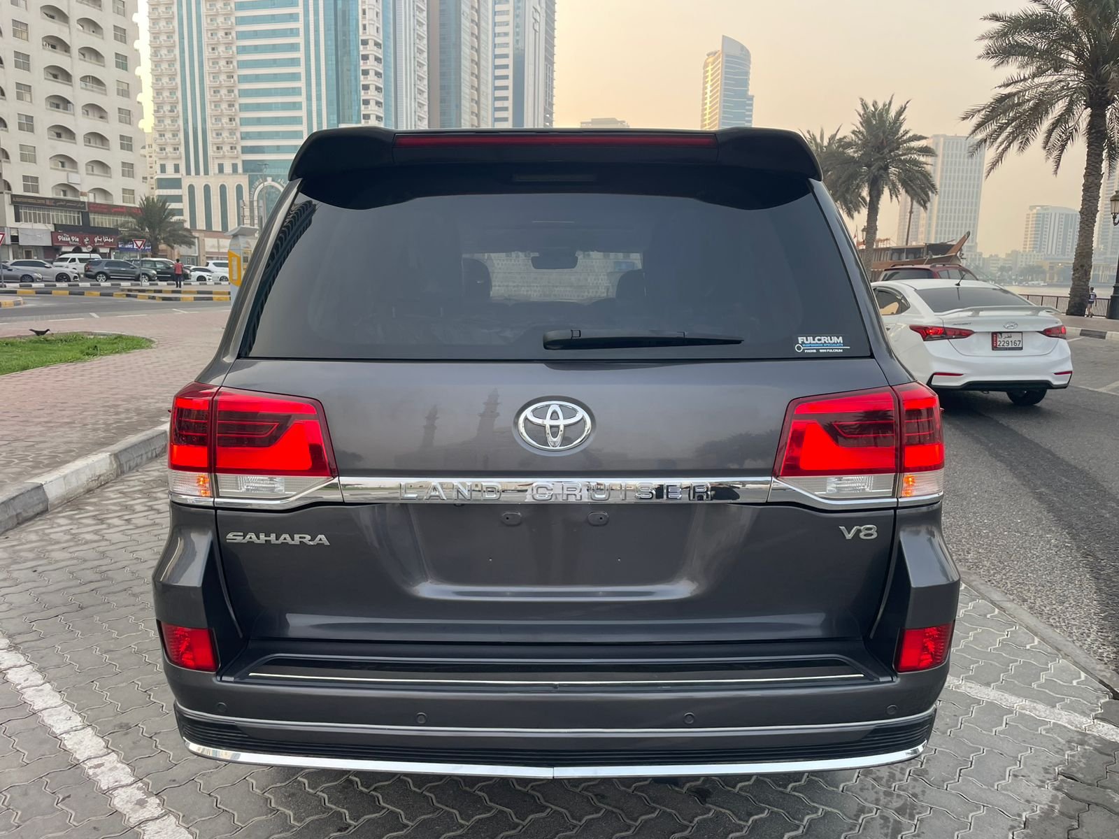 Toyota Land Cruiser 200 Sahara - Photo 18