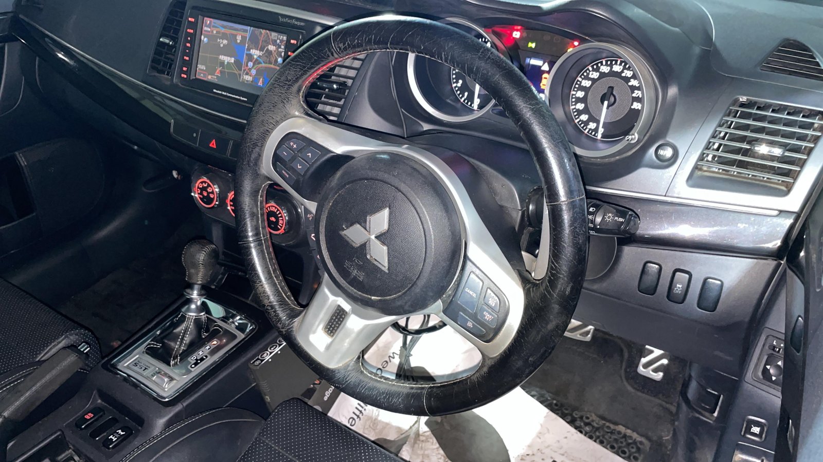 Mitsubishi Lancer Evolution X - Photo 7